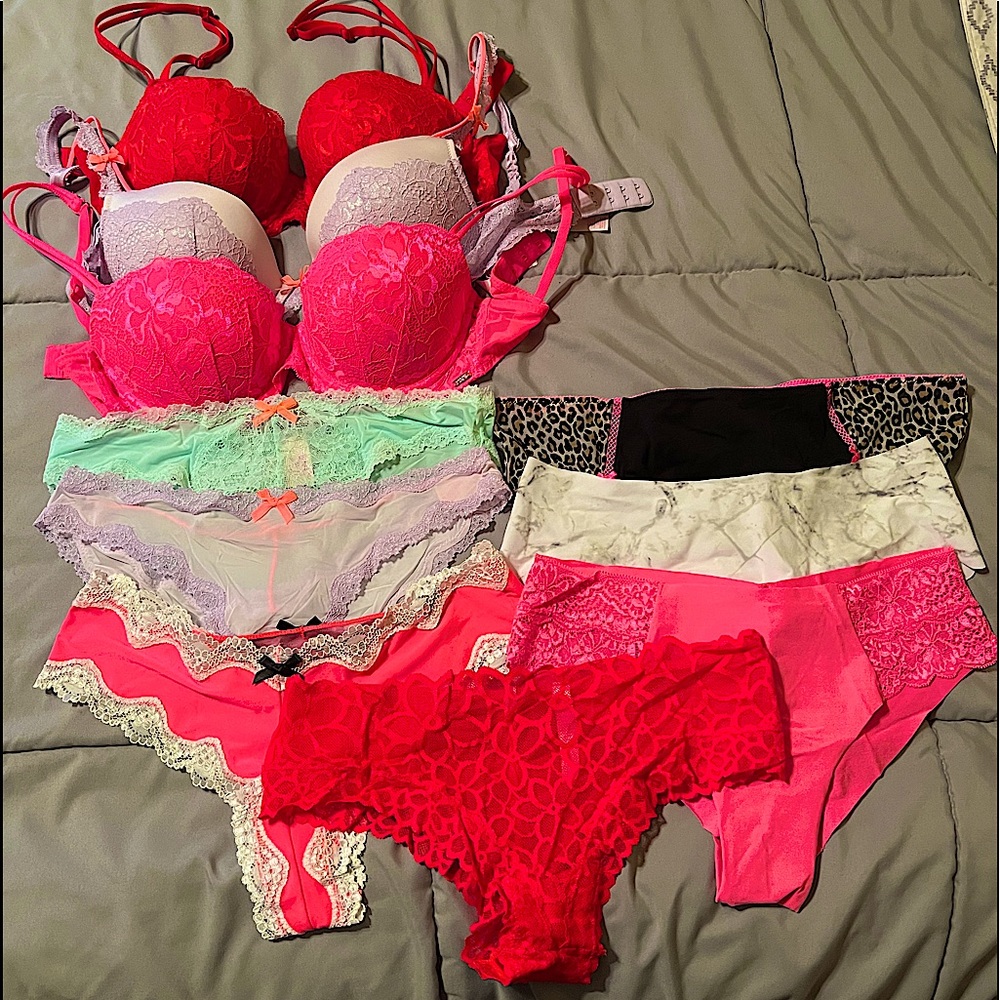 LOT of Victoria’s Secret & PINK bras and panties